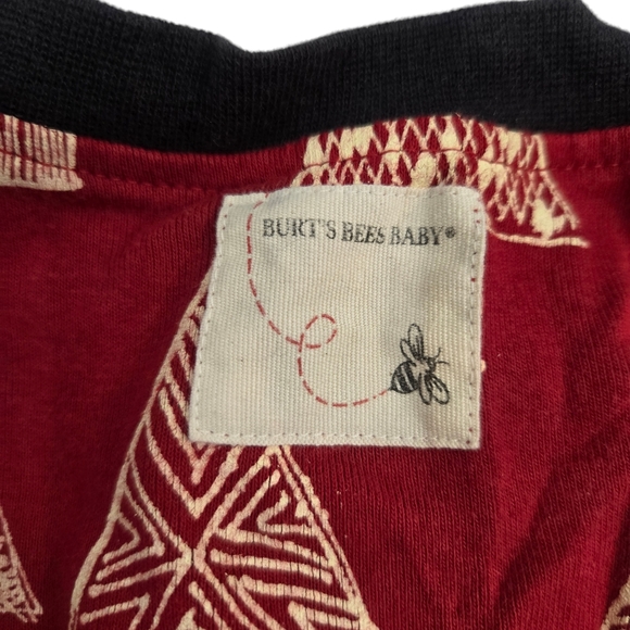 Burts Bees Baby Christmas One Piece Sleeper Red White Size 18 Months - Picture 6 of 9